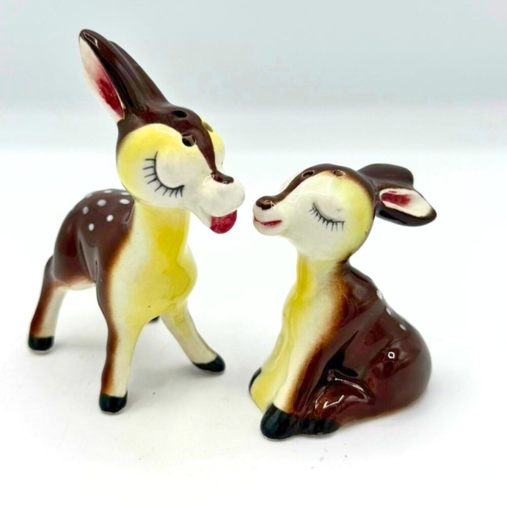 Vintage Japan Deer Salt & Pepper Shakers Kissing Couple Fawn Anthropomorphic
